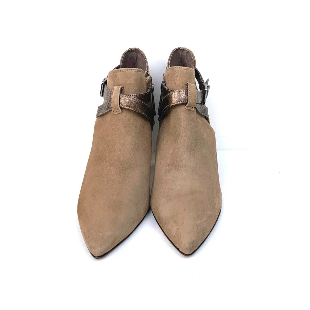 Donald J Pliner Tamy Pointed Toe Suede Ankle Boots Heels Size 9.5 - Picture 5 of 16